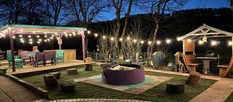 Shottskirk 5-bed Farmstay, Sleeps 13 With Hot Tub