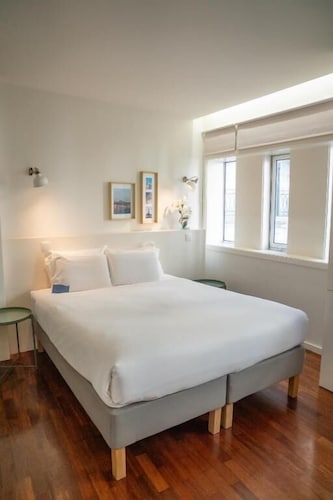 Oporto Riverside Rooftop