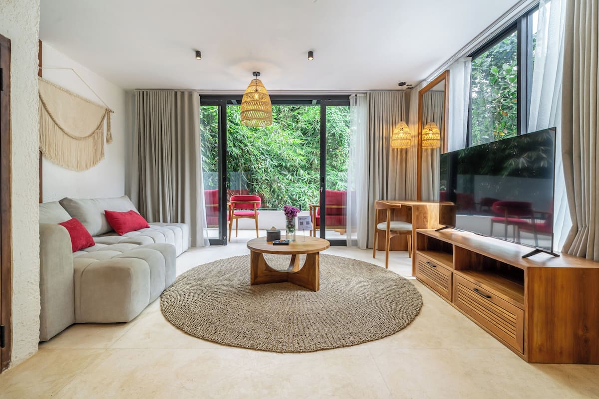 Apartment, 1 Schlafzimmer, Balkon, Zwischengeschoss | Laptopgeeigneter Arbeitsplatz, Verdunkelungsvorhänge, kostenloses WLAN