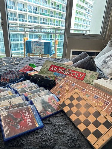 Room-condo Near Airport With PS4 and Par