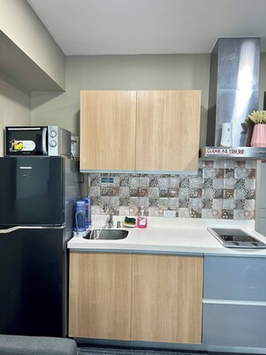 Shared Dormitory, 1 Bedroom, Accessible, Smoking | Interior
