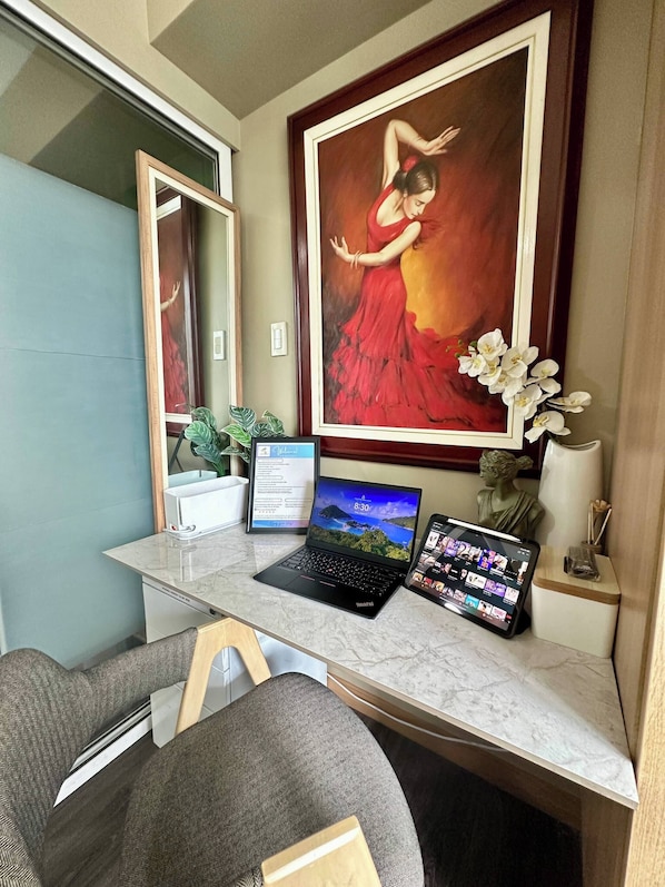Shared Dormitory, 1 Bedroom, Accessible, Smoking | Interior