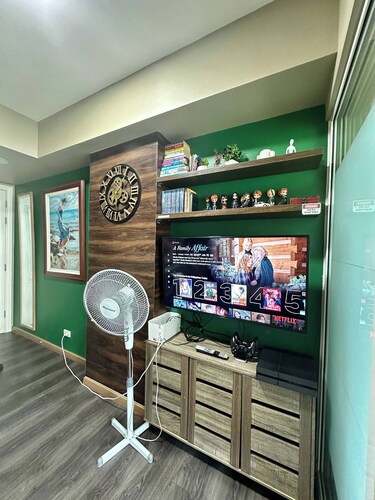 Room-condo Near Airport With PS4 and Par