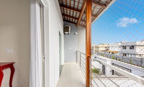 Terrace/patio - House with Pool and BBQ | 500m from the Beach | Near Beto Carrero EKD0397 (Picarras)