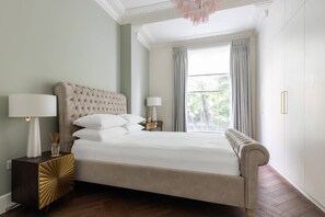 Apartment (3 Bedrooms) | 3 bedrooms, iron/ironing board, cribs/infant beds, bed sheets - Westbourne Park Road Xviii by Onefinestay (London)