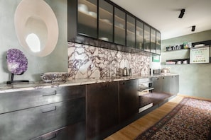 Appartement (2 Bedrooms) | Cuisine privée | Réfrigérateur, lave-vaisselle, cafetière/bouilloire