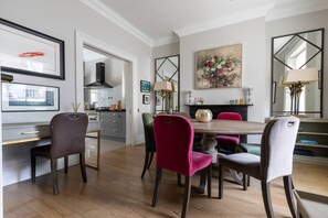 Appartement (3 Bedrooms) | Dineerruimte