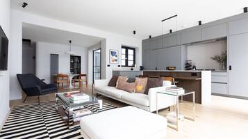 Apartment (2 Bedrooms) | Living area