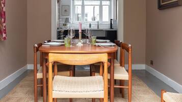 غرفة لتناول الطعام