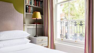 Căn hộ (4 Bedrooms) | 4 phòng ngủ, bàn ủi/dụng cụ ủi quần áo