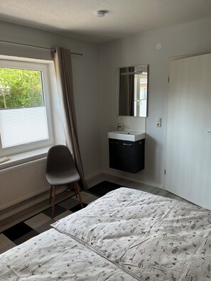 3 Schlafzimmer, kostenloses WLAN, Bettwäsche