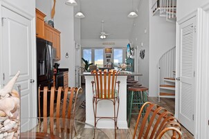 Apartamento, varias camas (Tranquil Harbor 311 - Sea Forever) | Cocina privada