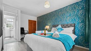 House, 3 Bedrooms, Non Smoking, Kitchen | Wardrobe