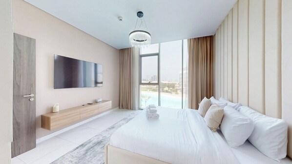 Luxury Apartment, Lagoon View | In-room safe, soundproofing, iron/ironing board, cribs/infant beds