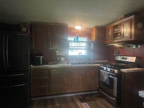 Mikroaaltouuni, uuni, liesi