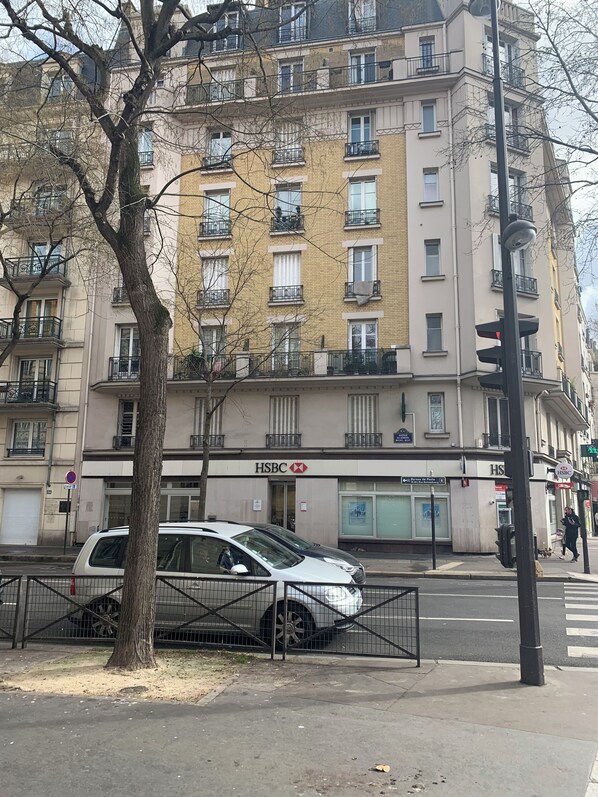 Exterior - Fabulous studio in Paris for a charming getaway (Paris)