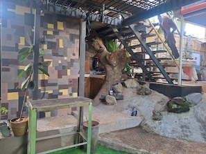 House, 4 Bedrooms, Smoking, Private Pool | Property grounds