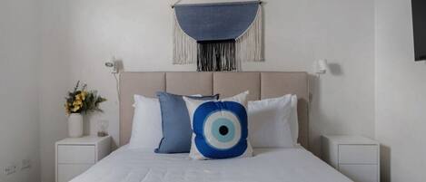 1 bedroom, travel cot, free WiFi, bed sheets