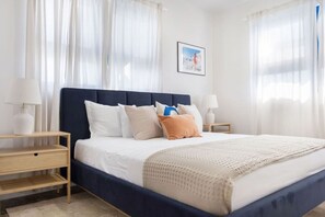 1 bedroom, travel cot, WiFi, bed sheets
