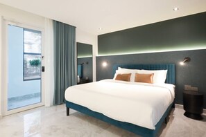 1 bedroom, iron/ironing board, travel cot, free WiFi