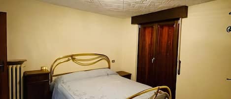 2 chambres, draps fournis