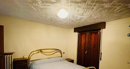 Welcoming 2-bedroom apartment Panoramico in Vertova