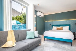 1 habitación, tabla de planchar con plancha y cuna de viaje