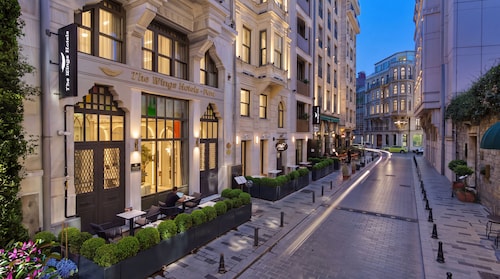 The Wings Hotels Pera