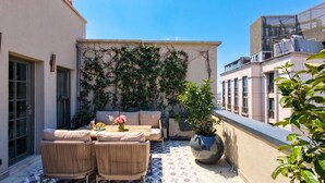 Wings Premium Room with Terrace