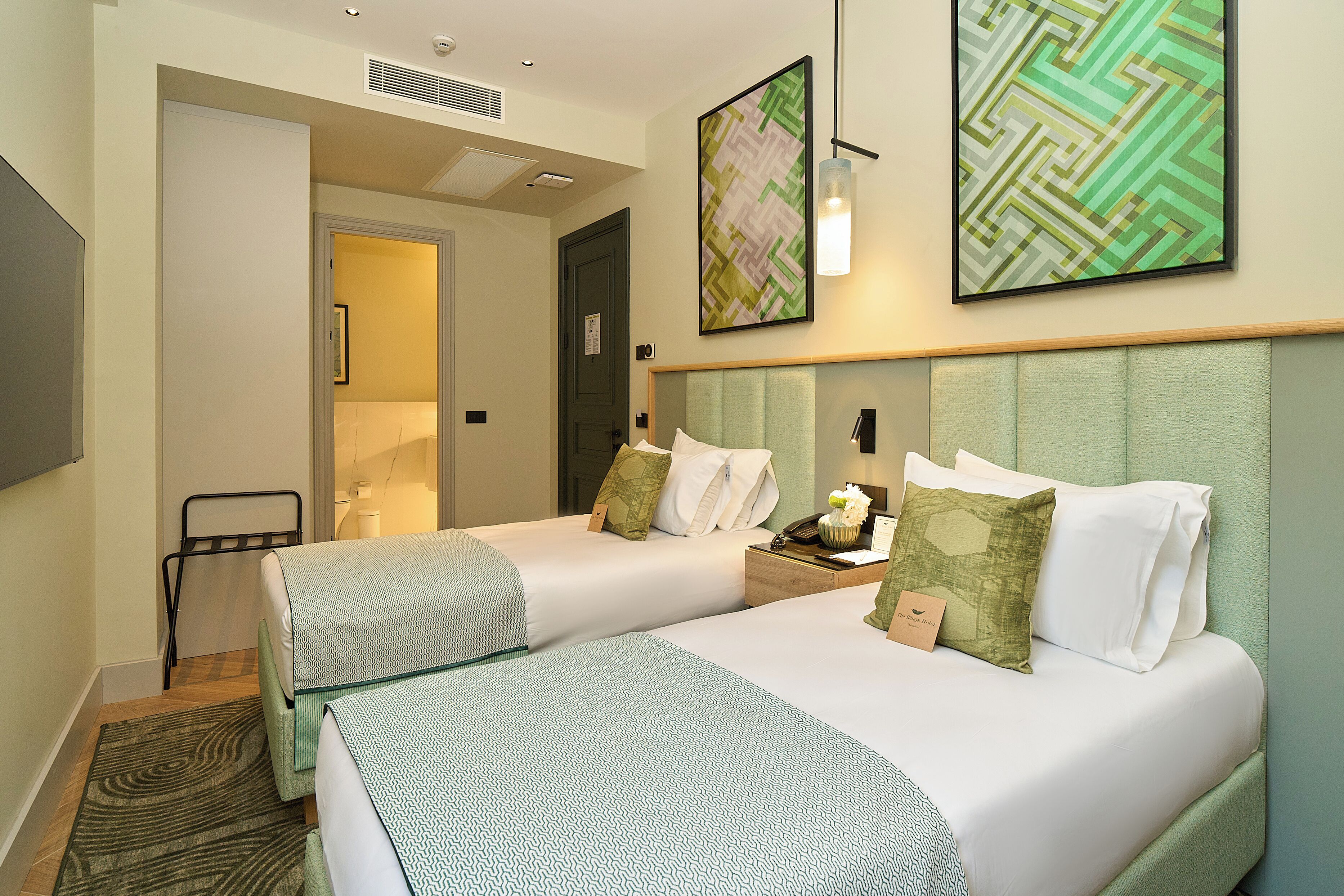 Pera Stantard Twin Room