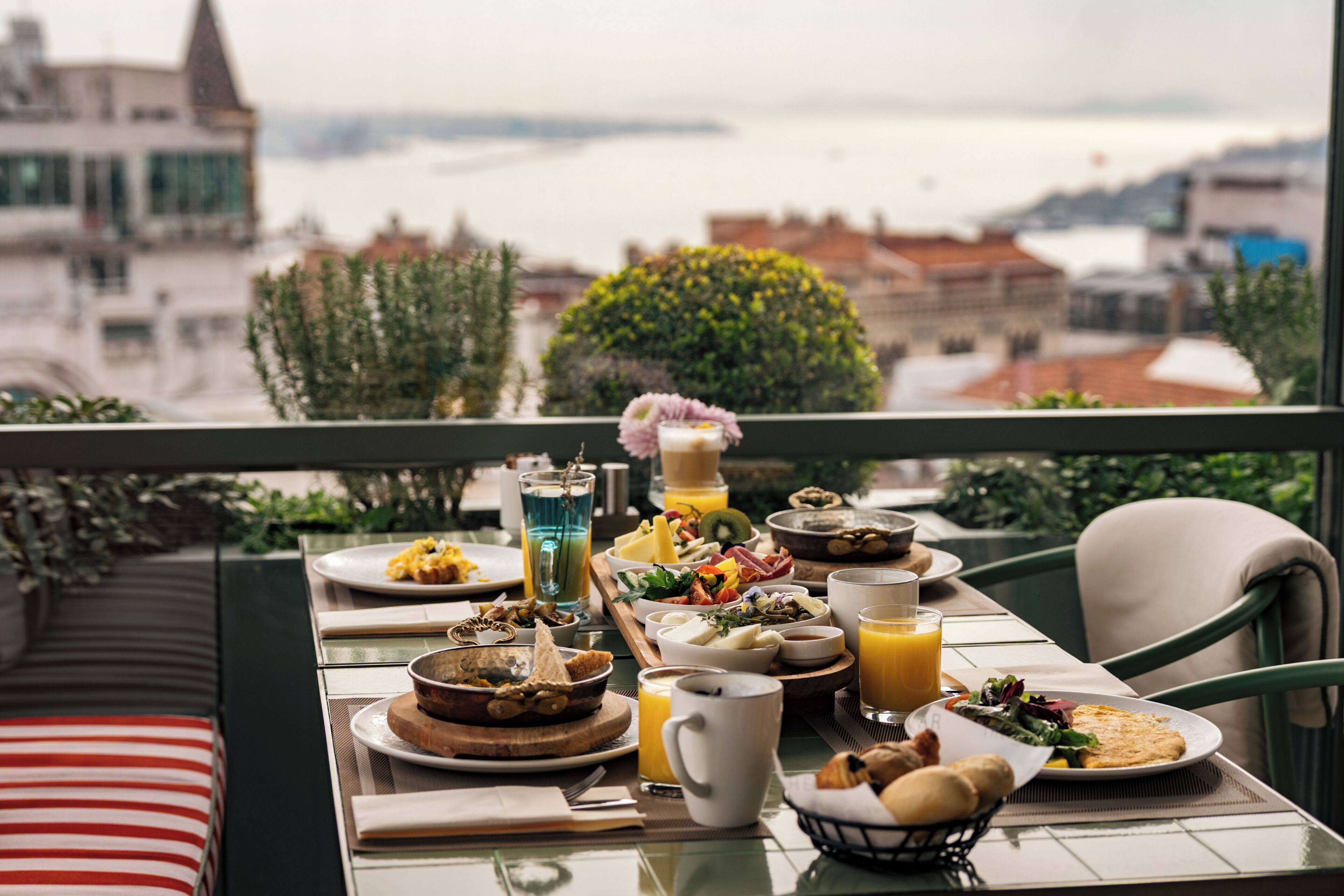 Tägliches nach Wunsch zubereitetes Frühstück (20 EUR pro Person)