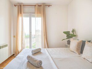 3 sovrum, strykjärn/strykbräda, gratis wi-fi och sängkläder