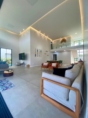 Deluxe House | Living area