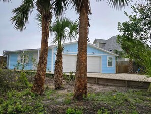 Exterior - Deja Blue (Port St. Joe)