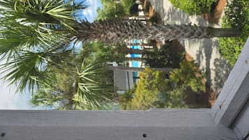 House, Multiple Beds (Barefoot Cottage B37 - The B's Knees) | Exterior detail