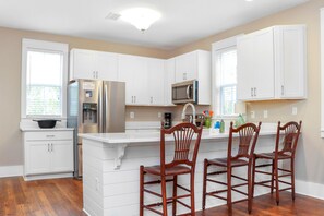 Private kitchen - Barefoot Cottage B37 - The B's Knees (Port St. Joe)