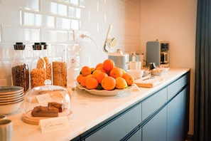 Dagelijks ontbijtbuffet (EUR 26 per persoon)