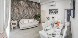 Appartement, 2 chambres, vue sur la ville | Aire de séjour