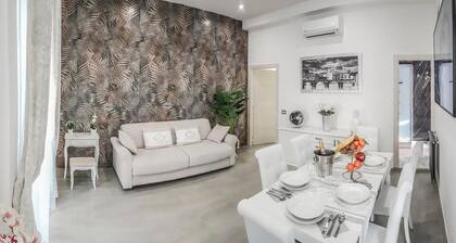 Central Luxury Apartment