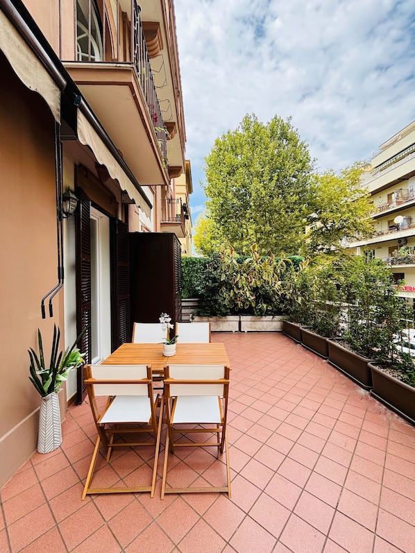 Appartement, 2 chambres, vue sur la ville | Terrasse/patio