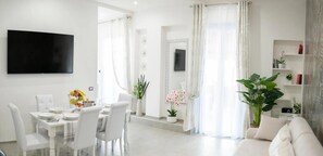 Apartment, 2 Schlafzimmer, Stadtblick | Wohnbereich
