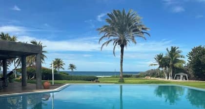 Casa Grande Private Beach Swimming pool Guacuco