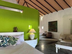 6 bedrooms, Internet, bed sheets