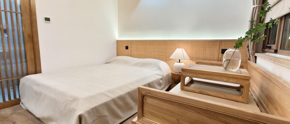 Comfort Room | Free WiFi