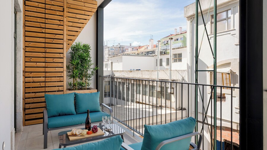 AB10 Modern Lisbon