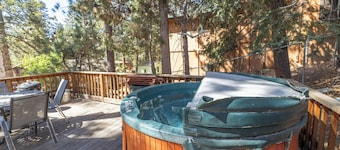 True Big Bear Lake Cabin with jacuzzi
