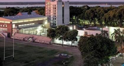 Premium 1 Bedroom River View Parrilla Park