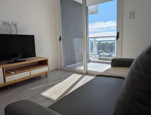 Premium 1 Bedroom River View Parrilla Park