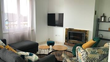 TV
