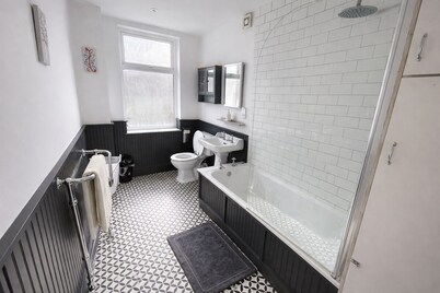 Entire Excellent Property on Mountcastle Road, Leicester